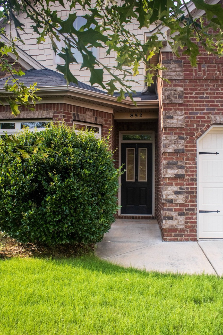 Real estate photography by Luring Lights